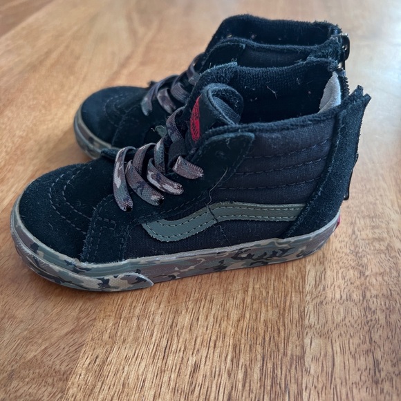 toddler vans size 6, one size 6.5 good condition - Picture 5 of 5